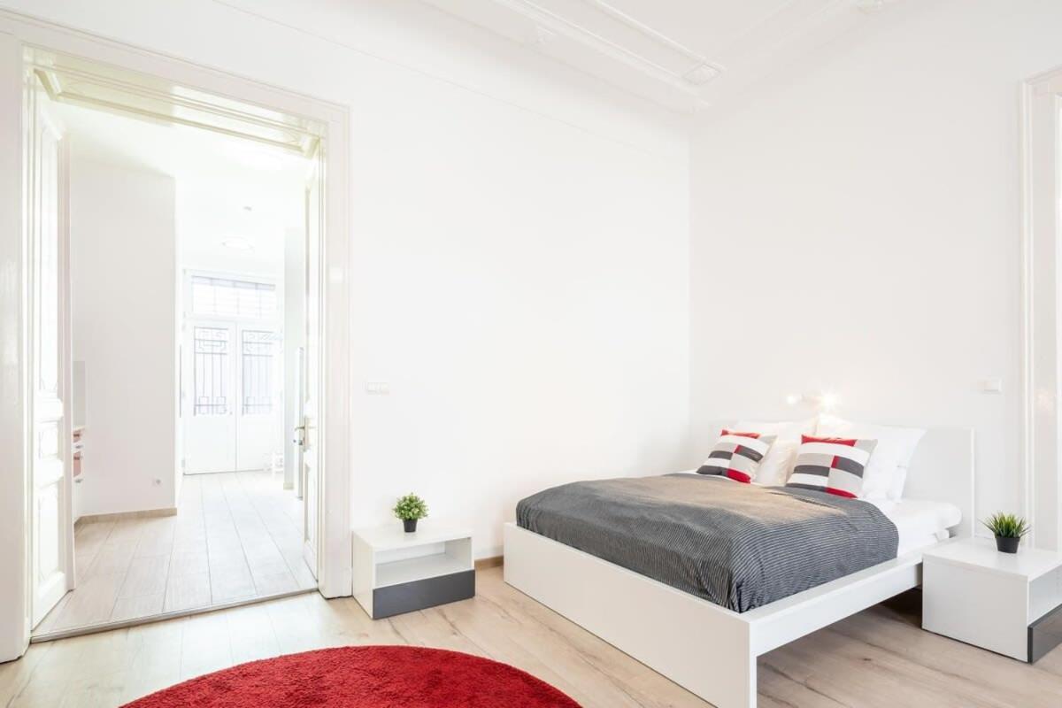Bright & Large Apartment At Top Location Budapest Exterior photo