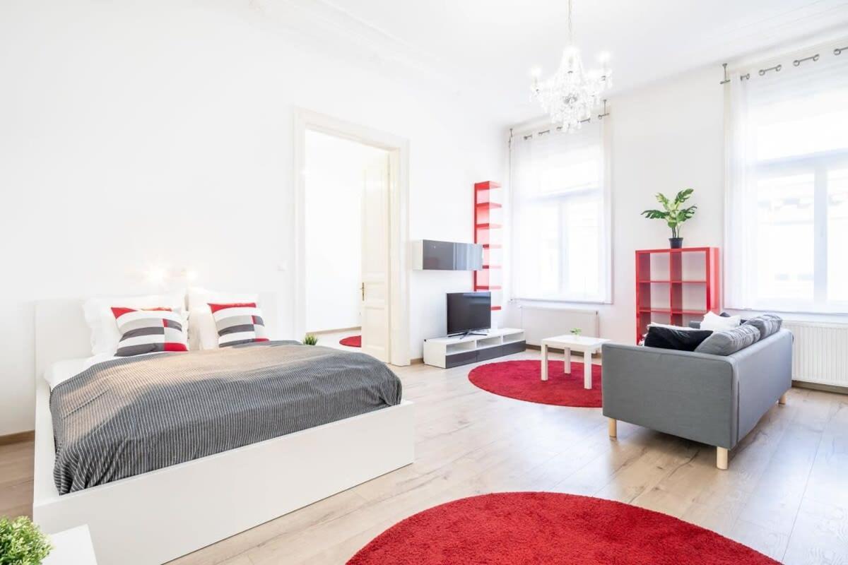 Bright & Large Apartment At Top Location Budapest Exterior photo